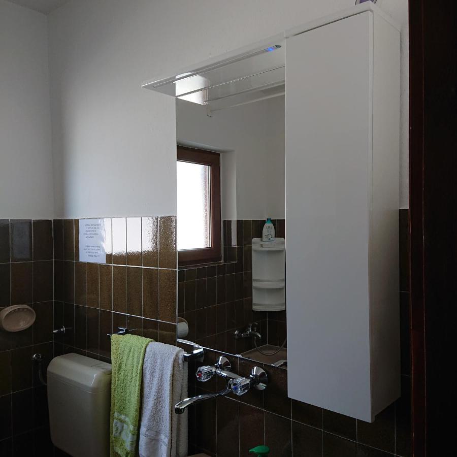 Da Dorian Room Plus Apartments Punat Exterior photo